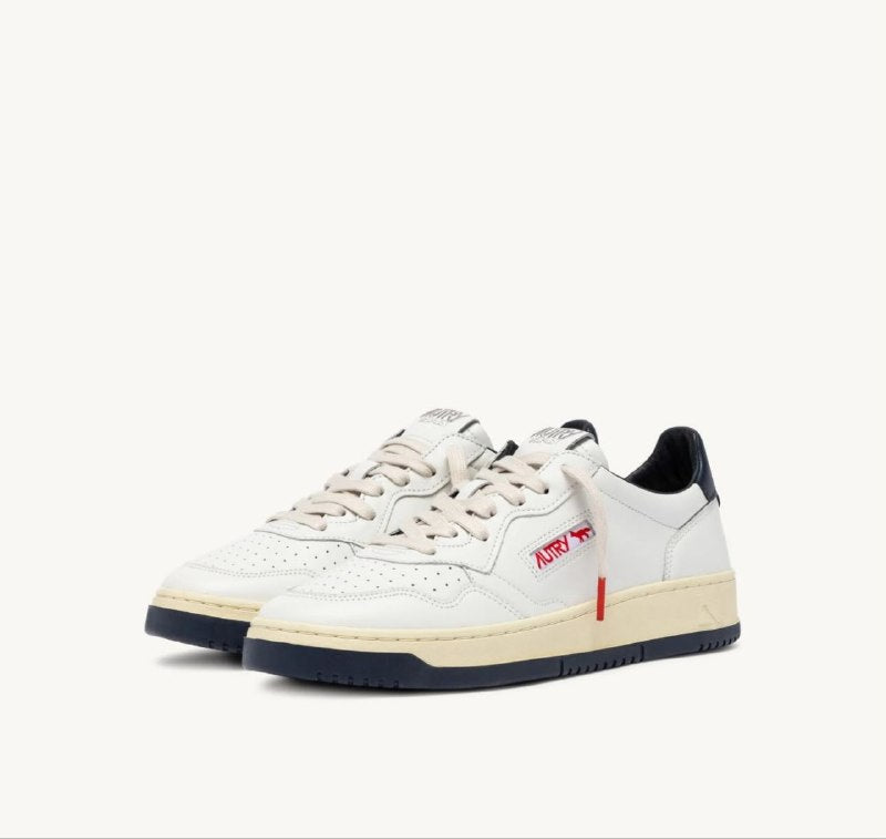 Autry Sneakers basse con logo Autry X Maison Kitsuné