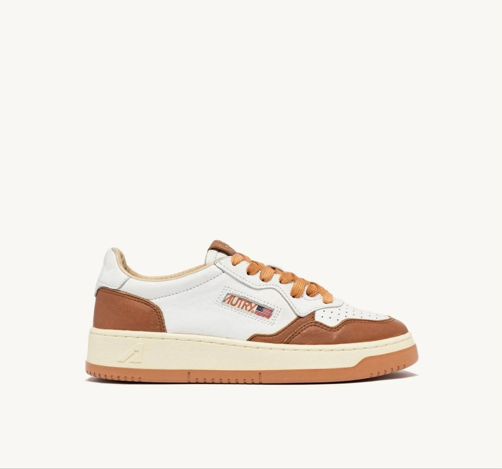 AUTRY SNEAKERS SNEAKERS MEDALIST LOW IN PELLE BIANCA E SUEDE TABACCO