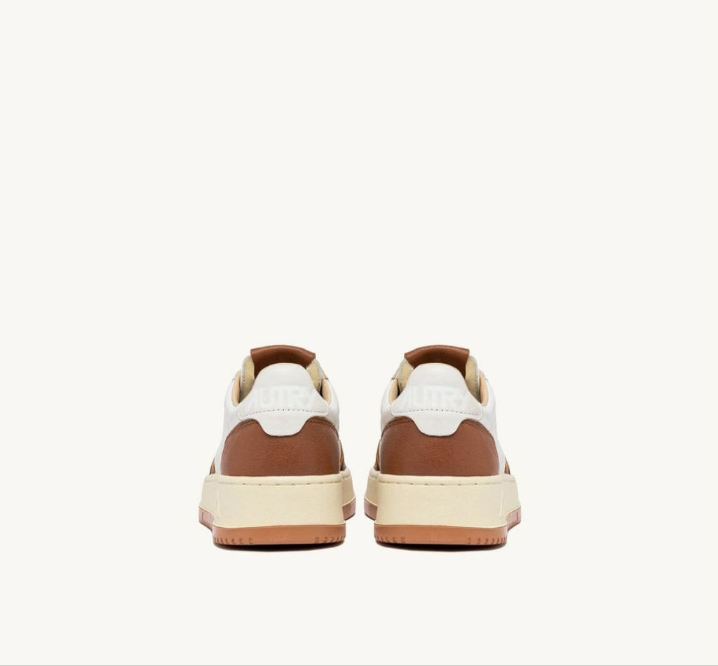 AUTRY SNEAKERS SNEAKERS MEDALIST LOW IN PELLE BIANCA E SUEDE TABACCO