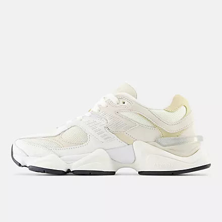 New Balance 9060 — Bianco / Sea Salt